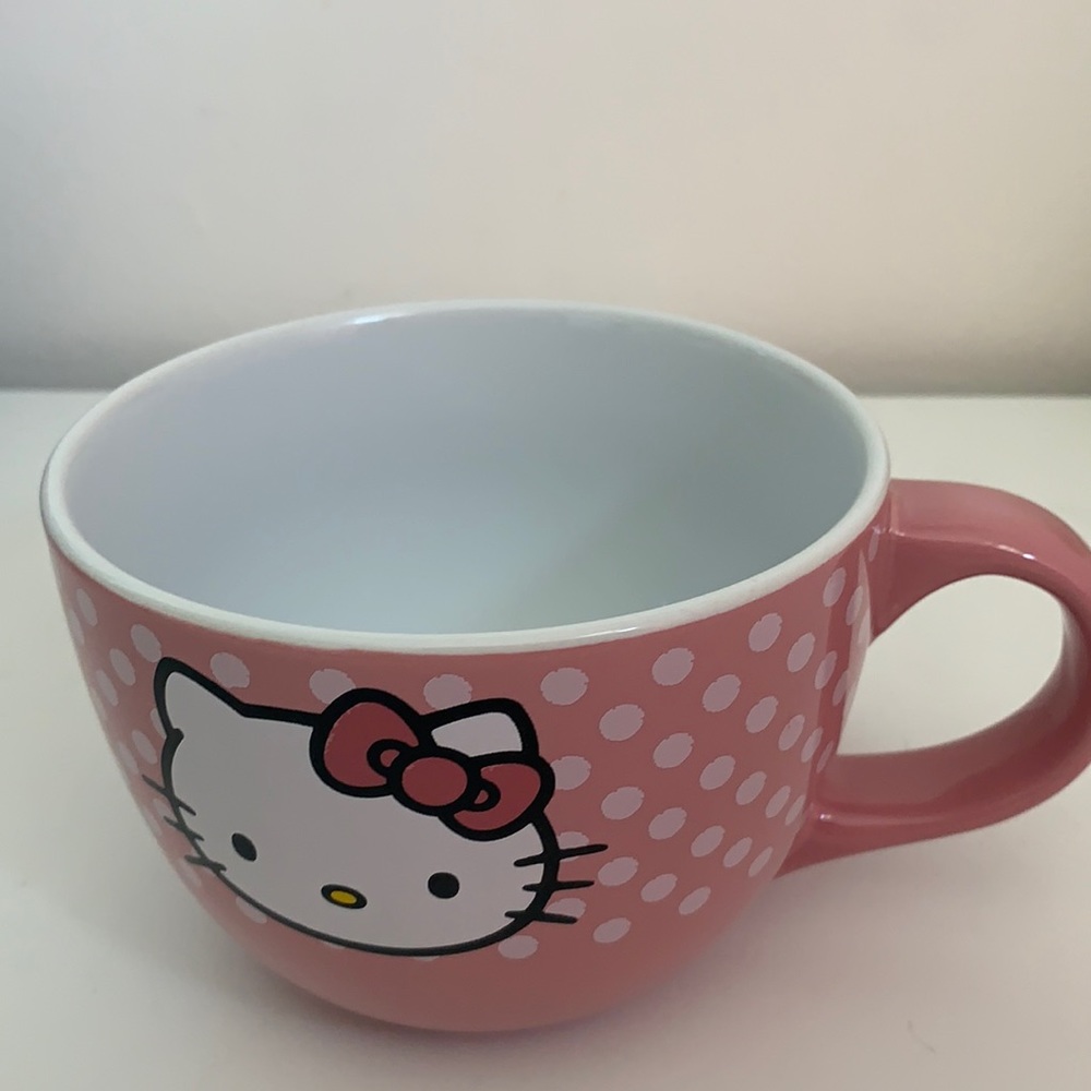 Hello Kitty By Sanrio 24 oz / 709 ml Brand New Ceramic Mug.